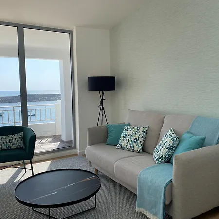 Apartment En Primera Linea Del Mar A Guarda